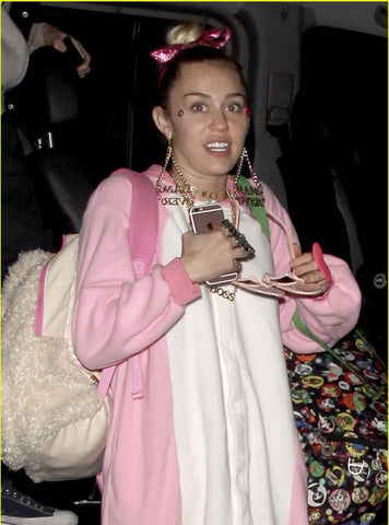 Miley Cyrus indossa un Kigurumi Unicorno Rosa